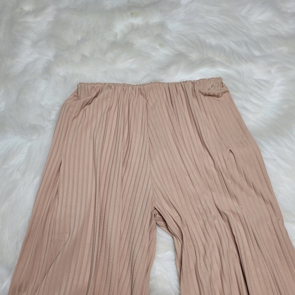 Zara Split Leg Nude Culottes Pants - Picture 4 of 12